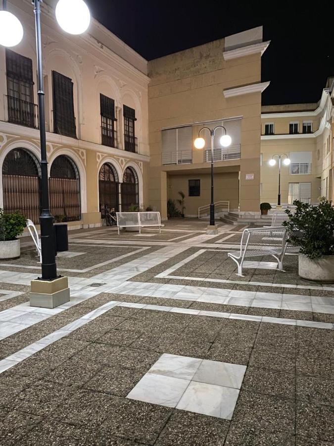 Apartamento Centrico “Los Pajaritos” Con Garaje. Jerez de la Frontera Exterior photo